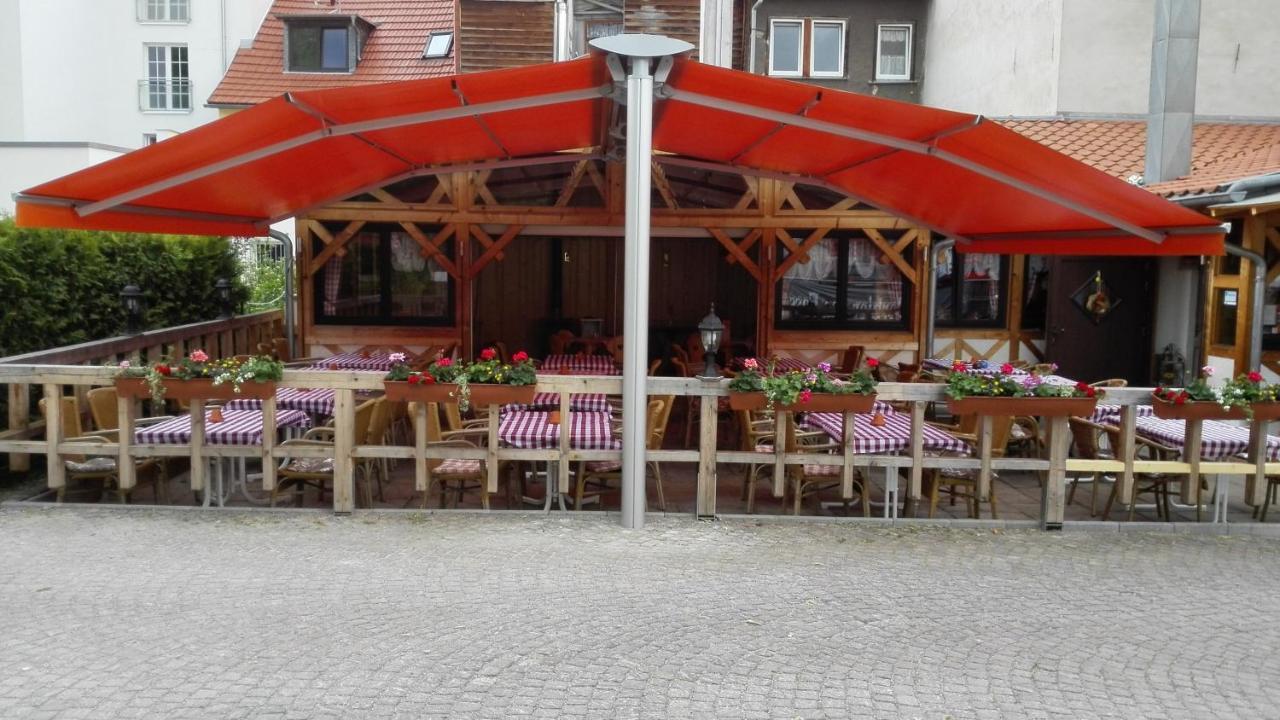 Suedtiroler Stubn Cafe Und Restaurant Apartment Arnstadt Exterior foto